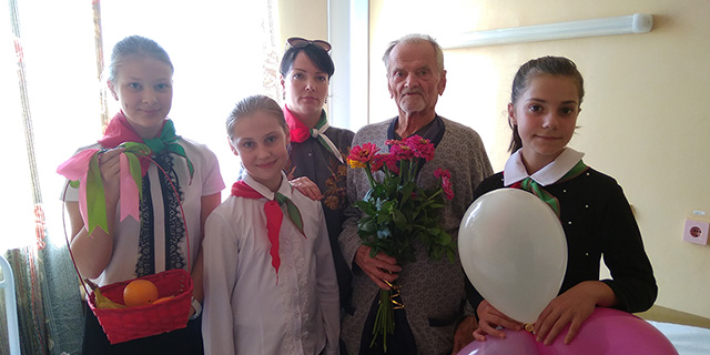 Пионеры дружины имени Аркадия Гайдара