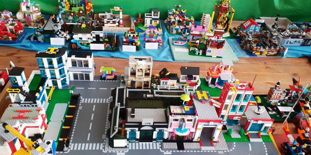 Выставка-конкурс по легоконструированию «LEGO-фристайл»